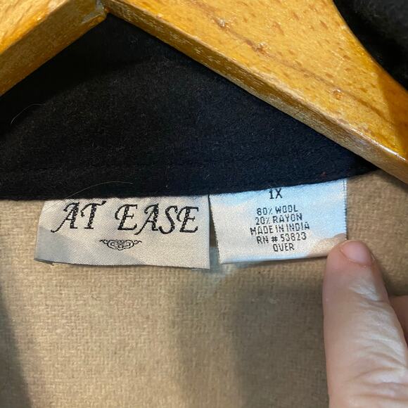 At Ease Wool Appliqué Winter Birds Patchwork Jacket 1X Missing Button vintage - Picture 3 of 8